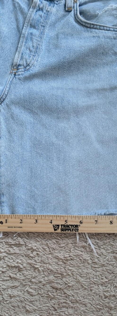 Citizens of Humanity Annina High-Rise Raw Hem Denim Shorts - Picture 11 of 14